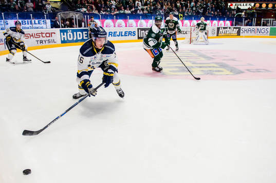 s Filip Sandberg och Färjestads Hugo Enock
