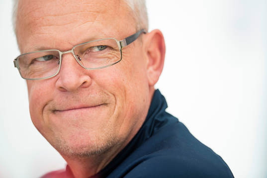 Sveriges förbundskapten Janne Andersson deltar i en