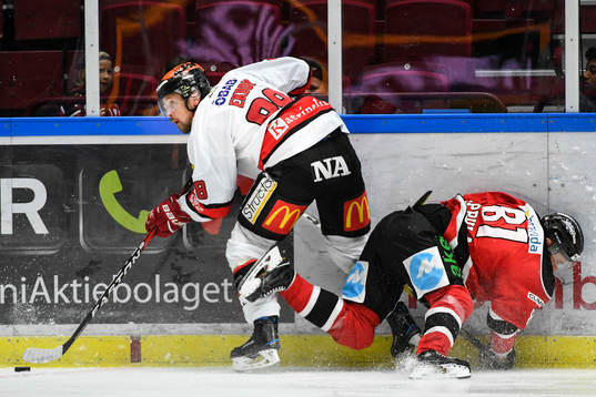 Örebros Viktor Ekbom och Malmö Redhawks Ilari Filppula