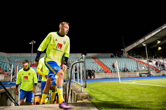 Sveriges Andreas Granqvist och Mikael Lustig gör entré