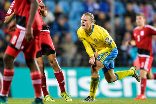 Sveriges Oscar Hiljemark deppar