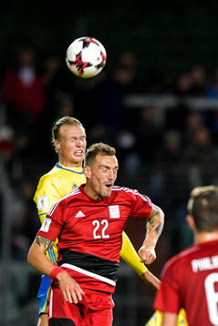 Sveriges Oscar Hiljemark och Luxemburgs Aurelian Joachim