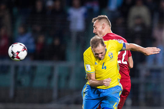 Sveriges Andreas Granqvist och Luxemburgs Aurelian Joachim