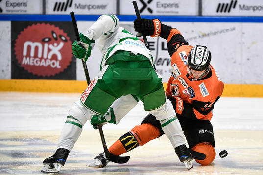 Rögles Sebastian Wännström och Karlskronas Joel Kellman