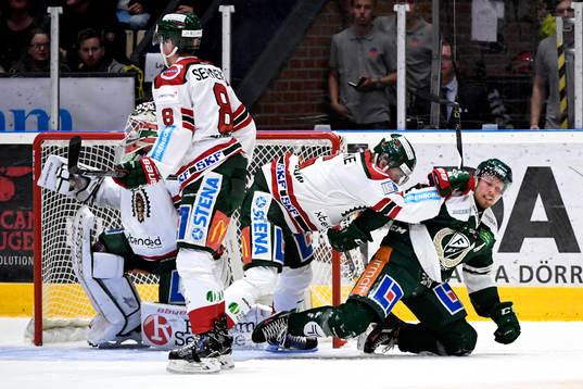 Färjestads Alexander Johansson och Frölundas Kristoffer