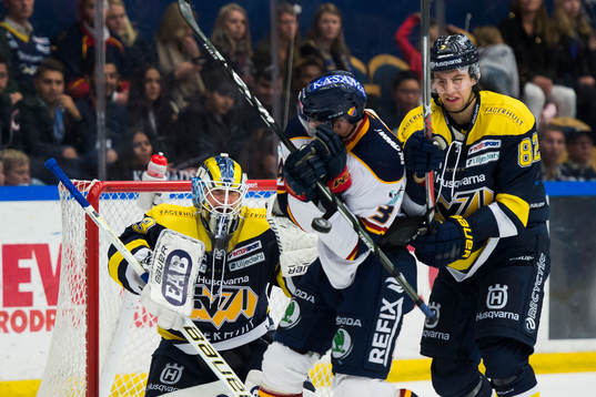 s målvakt Fredrik Pettersson-Wentzel och Kevin Stenlund