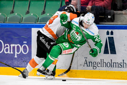 Karlskronas Jimmy Andersson och Rögles Sebastian