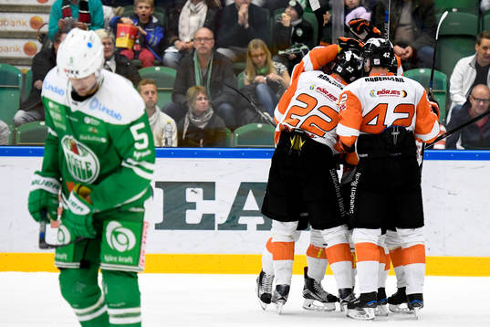 Karlskronas Robin Gartner jublar
