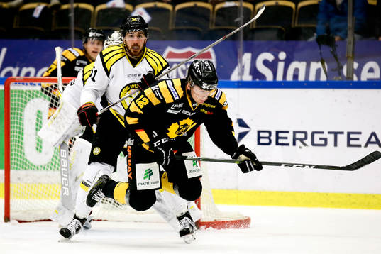 Skellefteås Adam Pettersson och Brynäs Marc Zanetti
