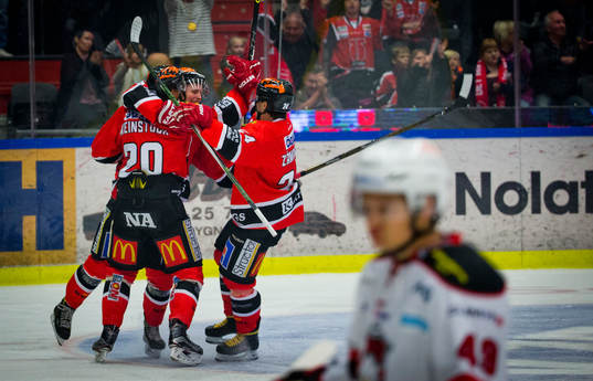 Örebros Anders Eriksson gör 4-1 och jublar