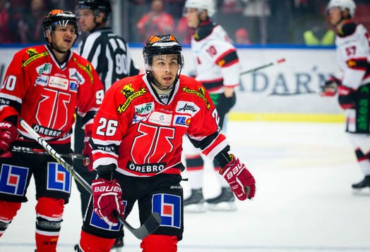Örebros Greg Squires jublar