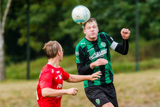 Högaborgs Jesper Larsson nickar