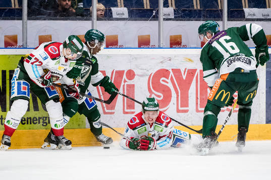 Frölundas Patrik Carlsson Färjestads Hugo Enock,