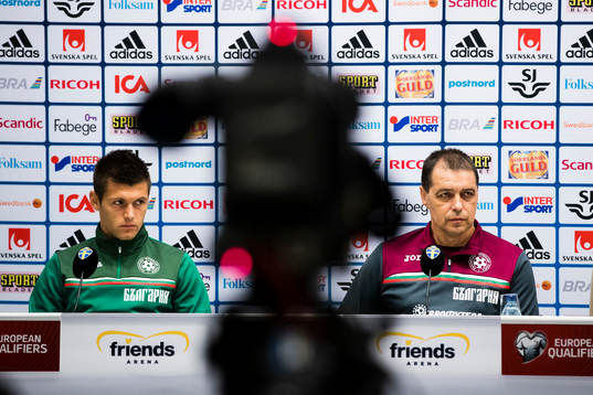Bulgariens Strahil Popov och förbundskapten Petar Houbtchev