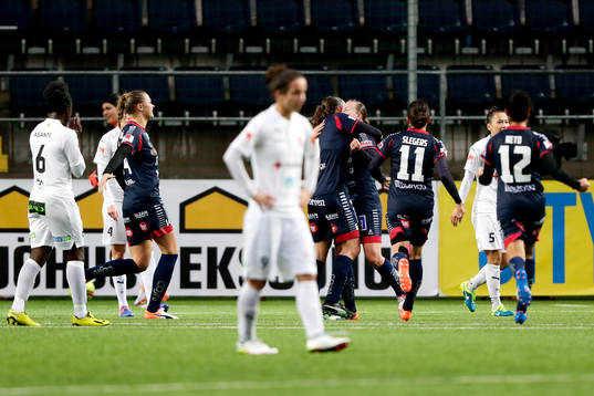 Linköpings Kristine Minde jublar med lagkamraterna