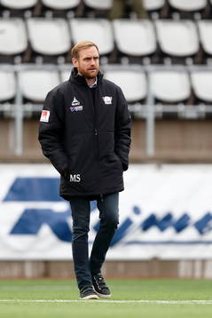 Linköpings tränare Martin Sjögren innan  fotbollsmatchen
