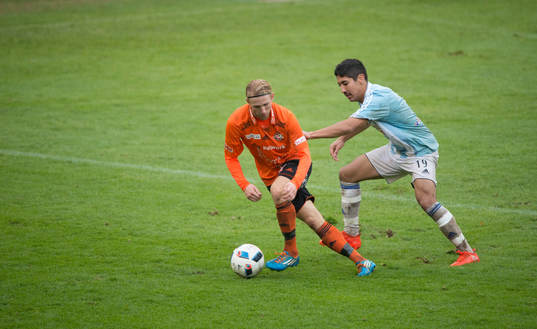 9 IFK Hässleholms Diego Delgado i matchen i division 2