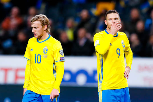Sveriges Emil Forsberg och Marcus Berg deppar