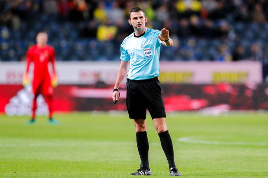 Domare Michael Oliver
