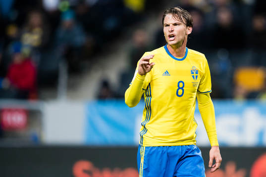 Sveriges Albin Ekdal reagerar