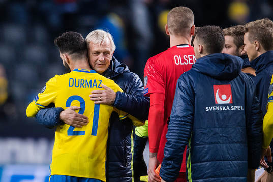 Sveriges landslagschef Lars Richt kramar om Jimmy Durmaz
