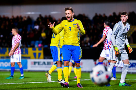 Sveriges Muamer Tankovic deppar