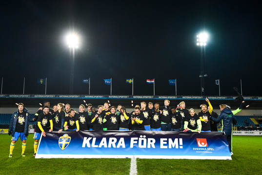 Sveriges spelare jublar