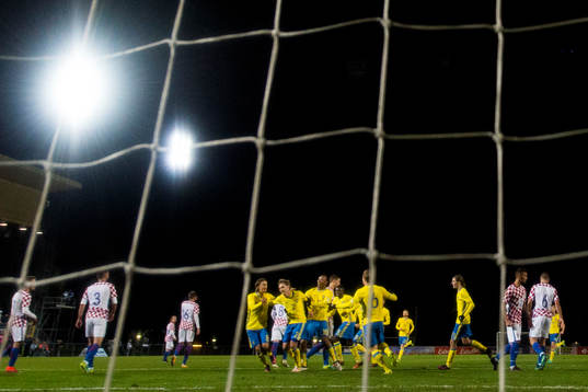 Sveriges spelare jublar