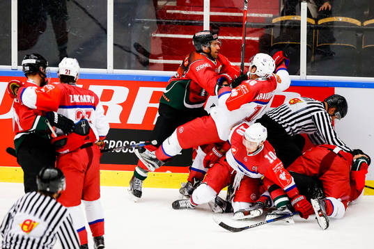 Frölundas Joel Lundqvist och Robin Figren i bråk med