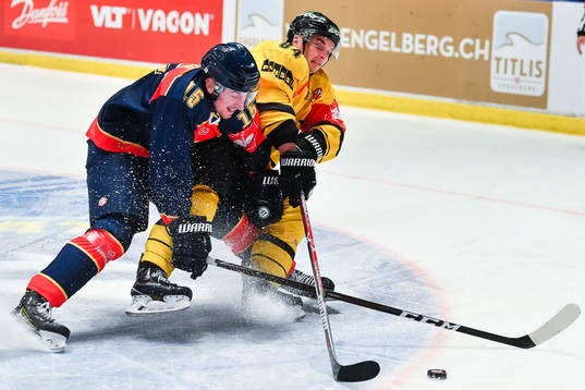 Djurgårdens Albin Lundin och KalPas Jyri Junnila
