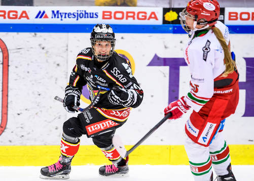 Luleås Christa Alanko jublar