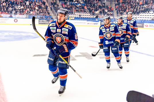 Växjös Robert Rosén och Cory Murphy jublar