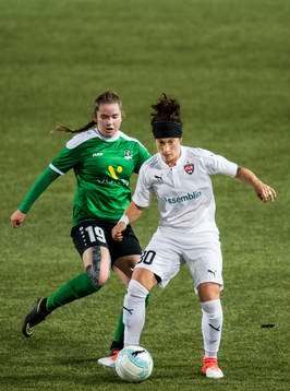 Rosengårds Ella Masar och Breidabliks Esther Arnarsdottir