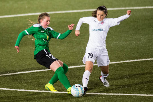 Breidabliks Hildur Antonsdottir och Rosengårds Iva Landeka