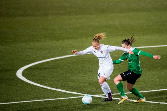 Rosengårds Ebba Wieder och Breidabliks Hildur Antonsdottir