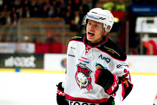 Malmö Redhawks Christoffer Forsberg jublar