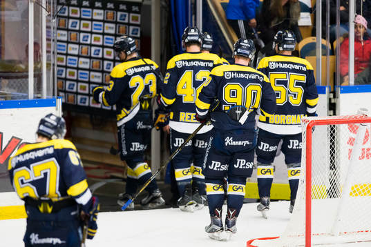 s spelare lämnar isen