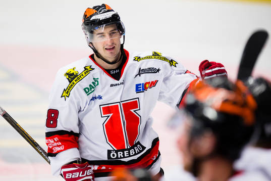 Örebros Michael Haga jublar