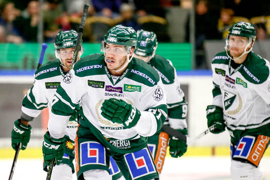 Färjestads John Persson jublar