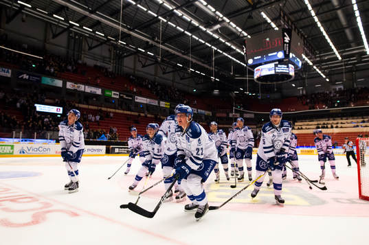 Leksands spelare jublar