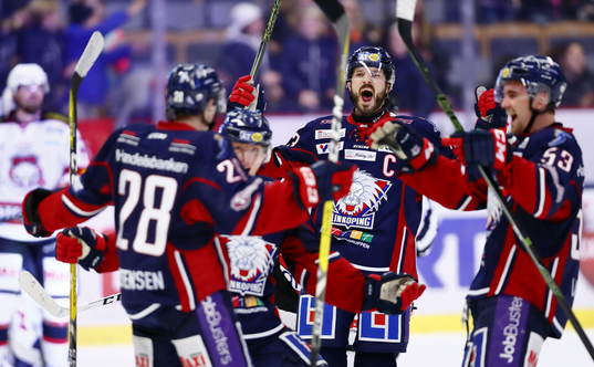 Linköpings Niklas Persson jublar