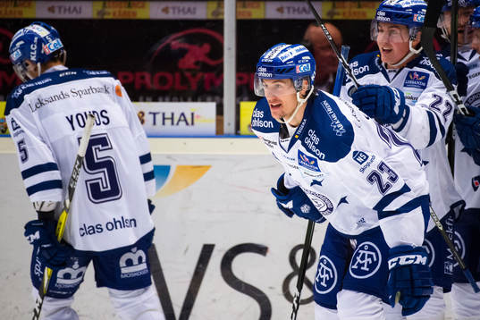 Leksands Ben Youds, Sondre Olden och Martin Grönberg jublar