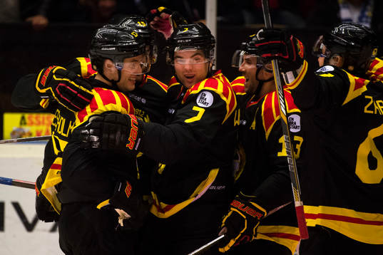 Brynäs Ponthus Westerholm och Pathrik Westerholm jublar