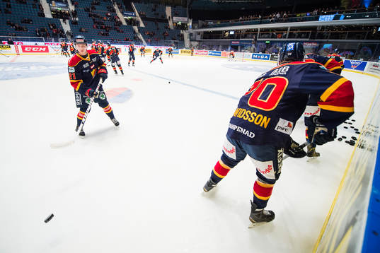 Djurgårdens Jonathan Davidsson värmer upp