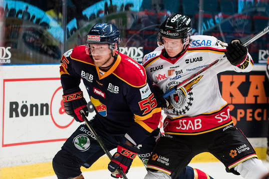 Luleås Julius Junttila trycker till Djurgårdens Alexander