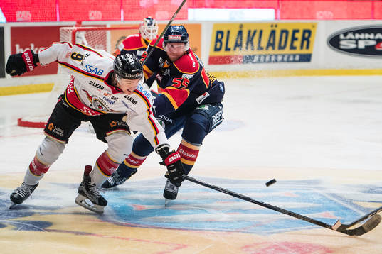 Luleås Johan Forsberg och Djurgårdens Alexander Urbom