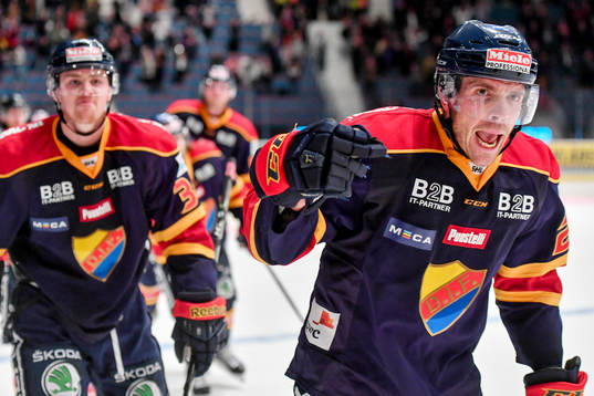 Djurgårdens Matt Anderson jublar med Daniel Brodin