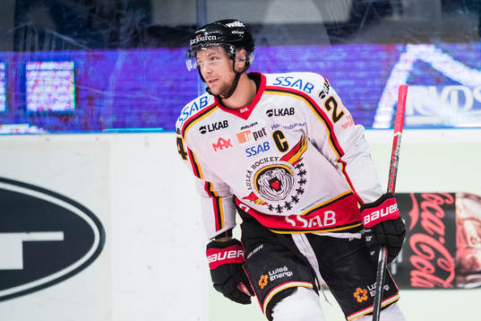 Luleås Johan Harju jublar