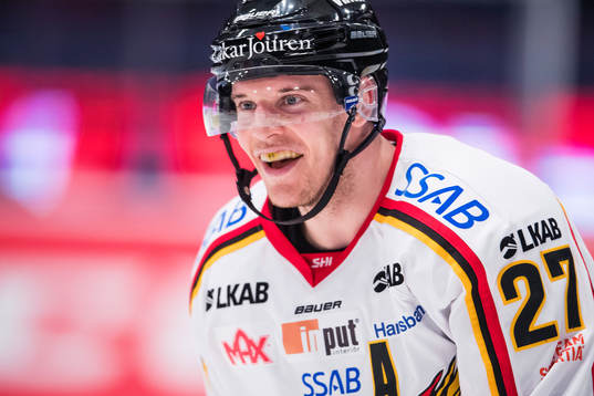 Luleås Brendan Mikkelson jublar