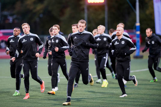 Oskarshamnspelarna värmer upp